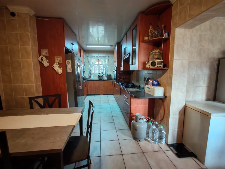 4 Bedroom Property for Sale in Vaalpark Free State